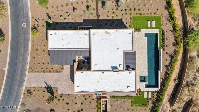 024-DJI_20250821145821_0337_D