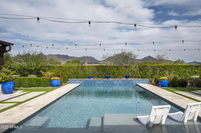 Pool with Water Feature