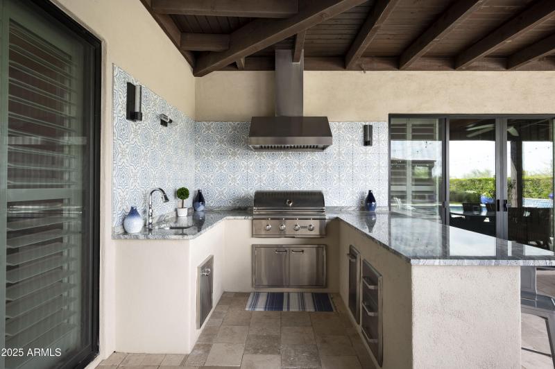 Summer Kitchen w/ Built in BBQ