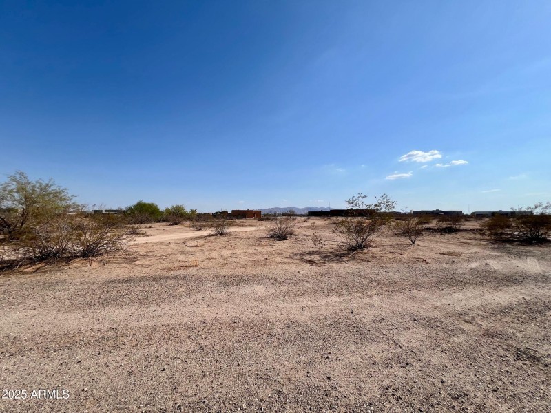 Flat Acre Lot in Wittmann