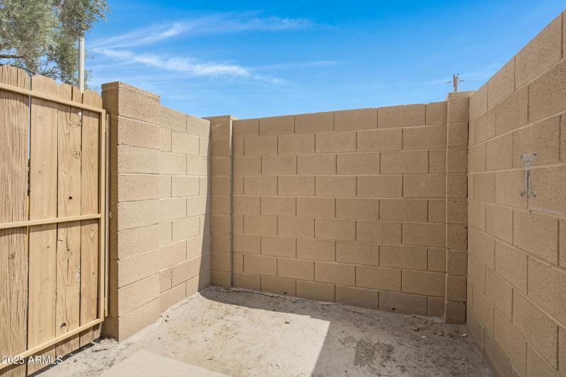 1455 N Alma School Rd unit 13-22