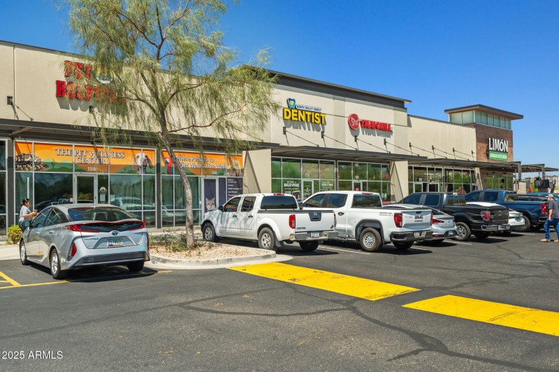 Shopping with walking distance