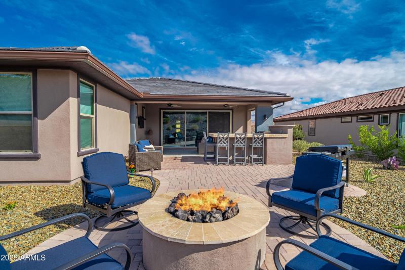 3399 Phantom St00012