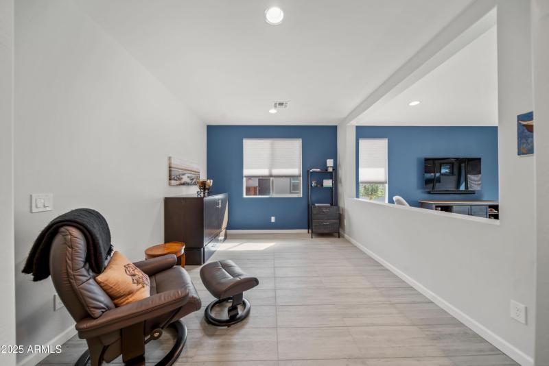 3399 Phantom St00041