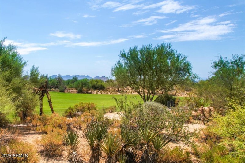 04-Golf Course & Valley Views