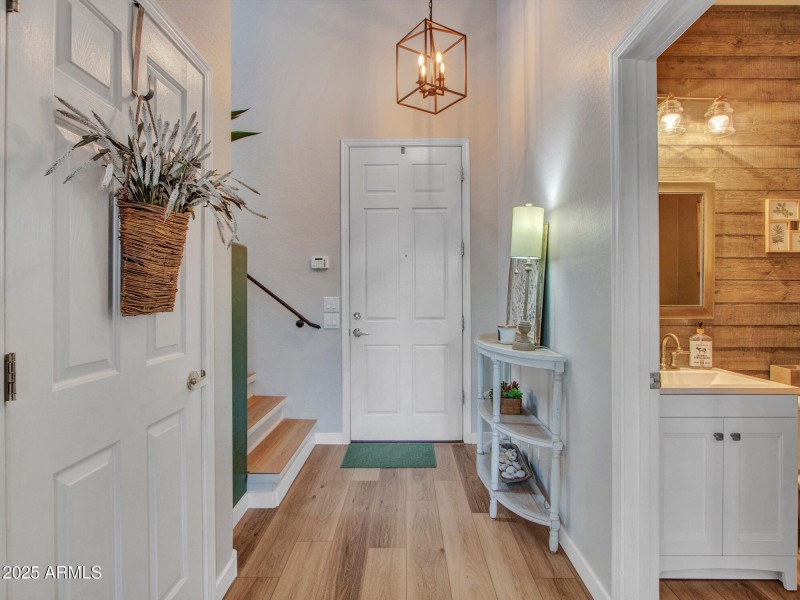 02-Foyer-and-Stairs-(1)