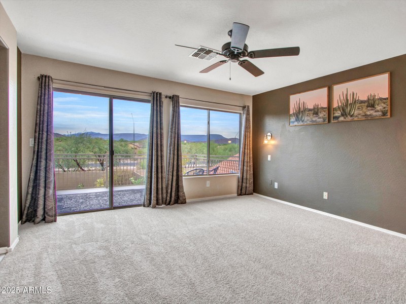 11-Primary-bedroom-(1)