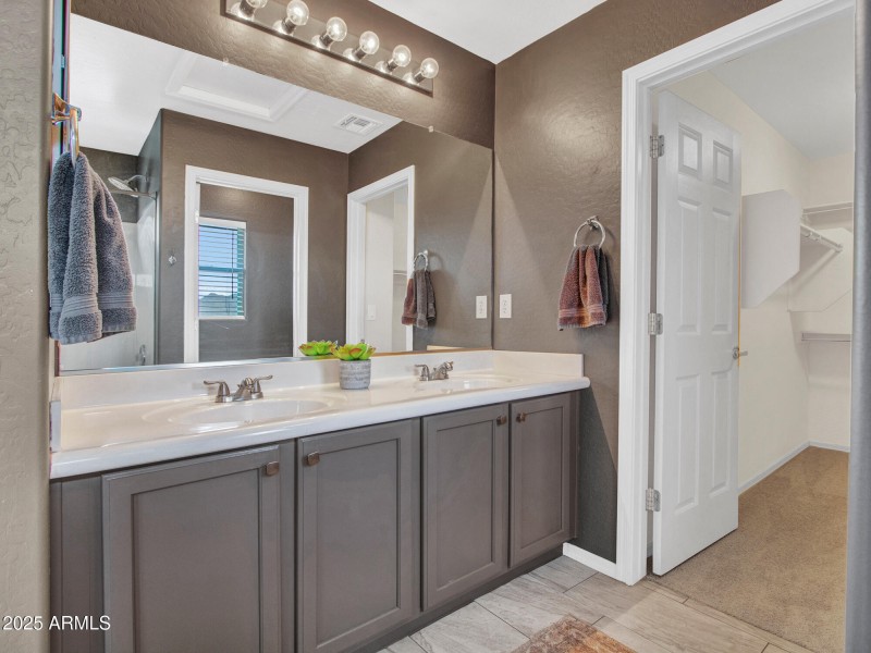 13-Primary-bath-and-wic-(1)