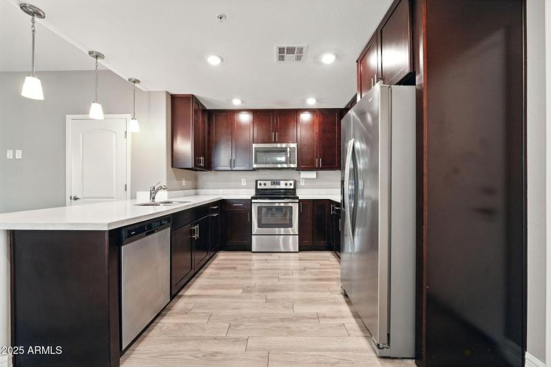 8-web-or-mls-SA104307 Lawrence Fung