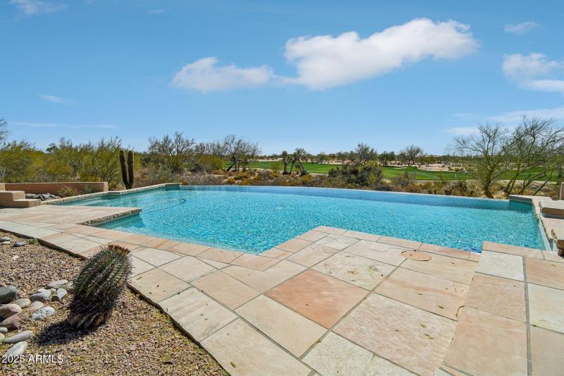 52-web-or-mls-E Sundance Trail-052