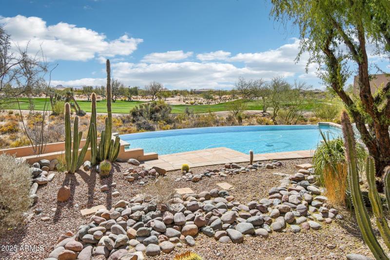 54-web-or-mls-E Sundance Trail-054