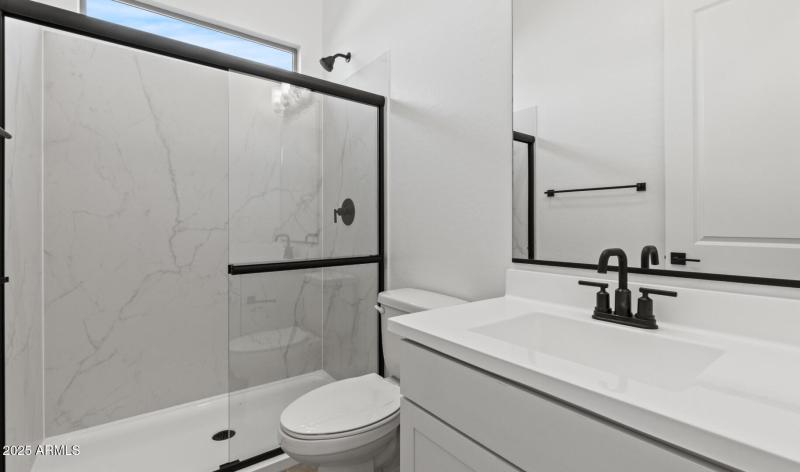 Edgewood Lot #1 Hall Bath Two (Large)