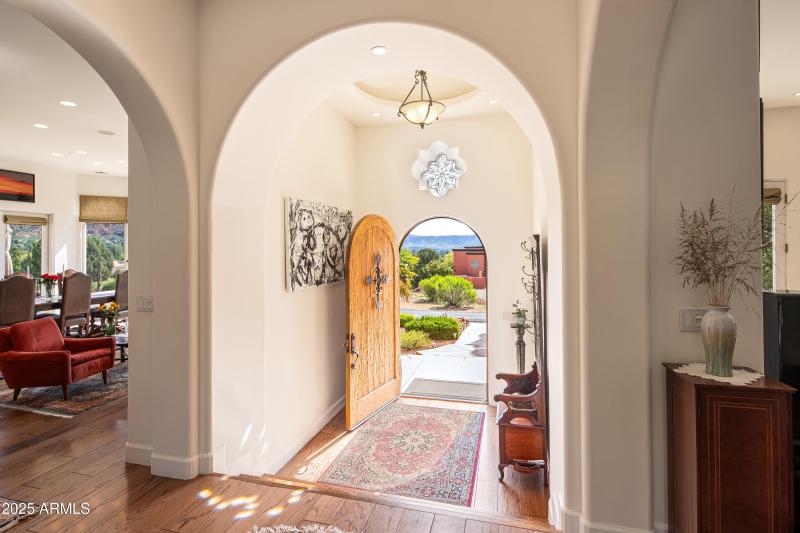 JL_90ViaDelViento-interiors-CommonAreas-