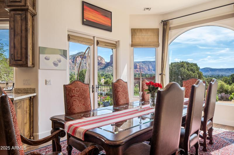 JL_90ViaDelViento-interiors-CommonAreas-