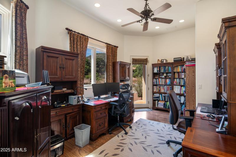 JL_90ViaDelViento-interiors-CommonAreas-