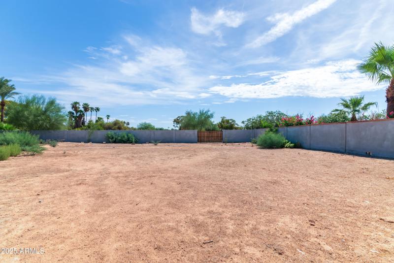 11_6021 n mockingbird ln-9