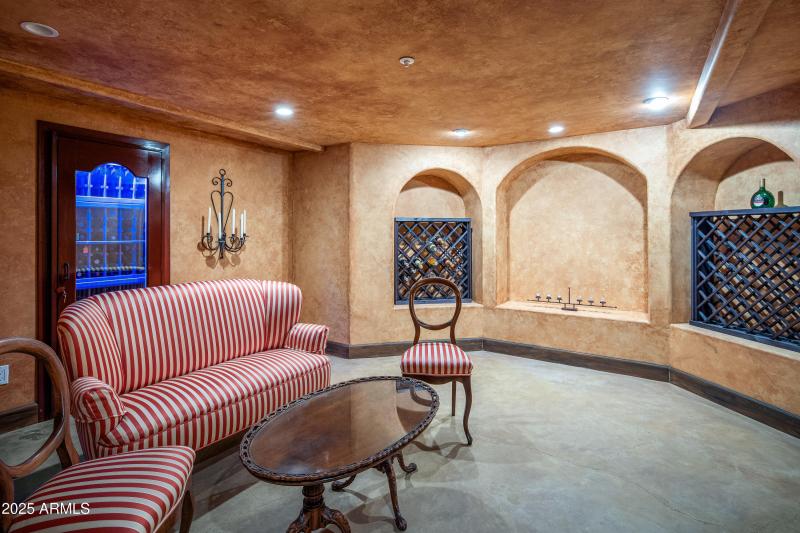 JL_90ViaDelViento-interiors-CommonAreas-