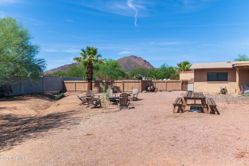 13_6021 n mockingbird ln-11