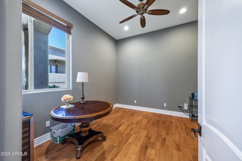 Office/Den - Convert to Bedroom?