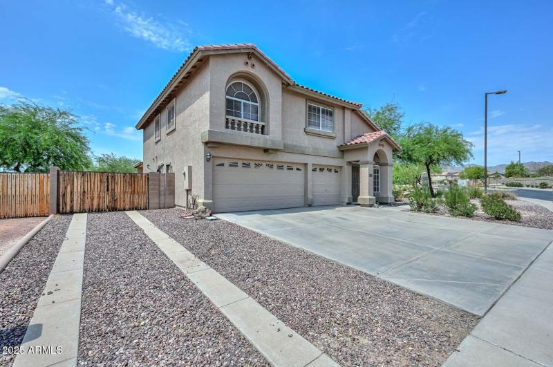 RV Gate-Front Corner View