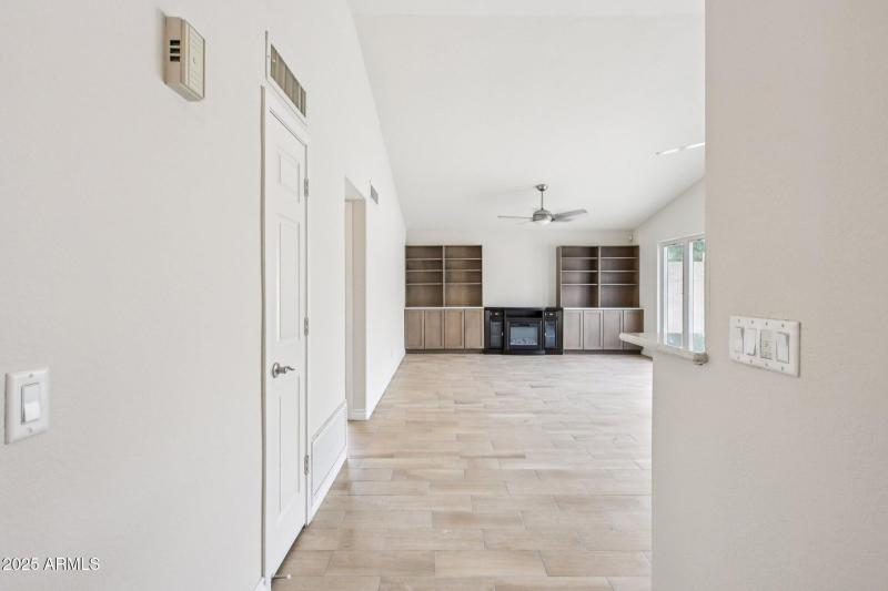 5-web-or-mls-E Cassia Way-S2608-005