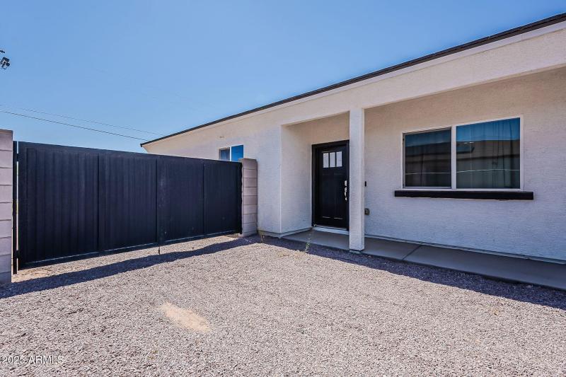 RV Gate at Entry