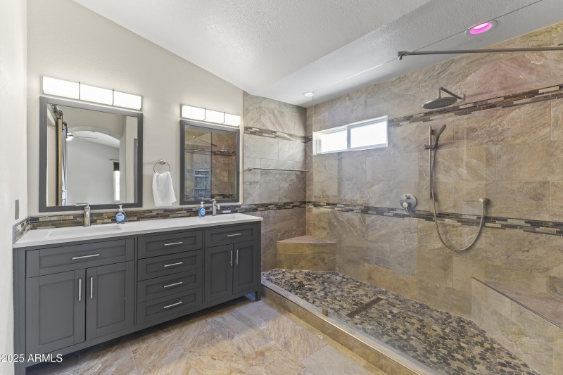 Master bath1