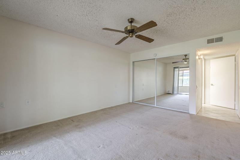 23-web-or-mls- Leisure World-23