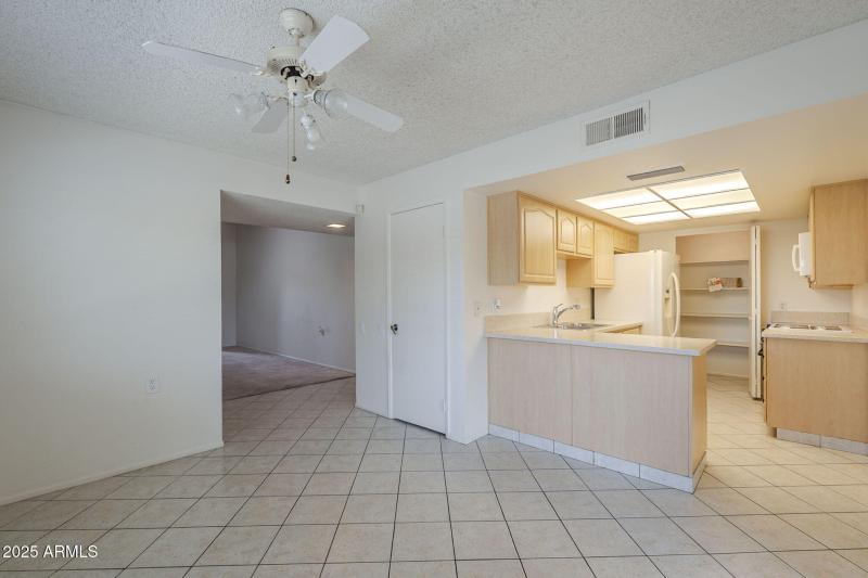 30-web-or-mls- Leisure World-30