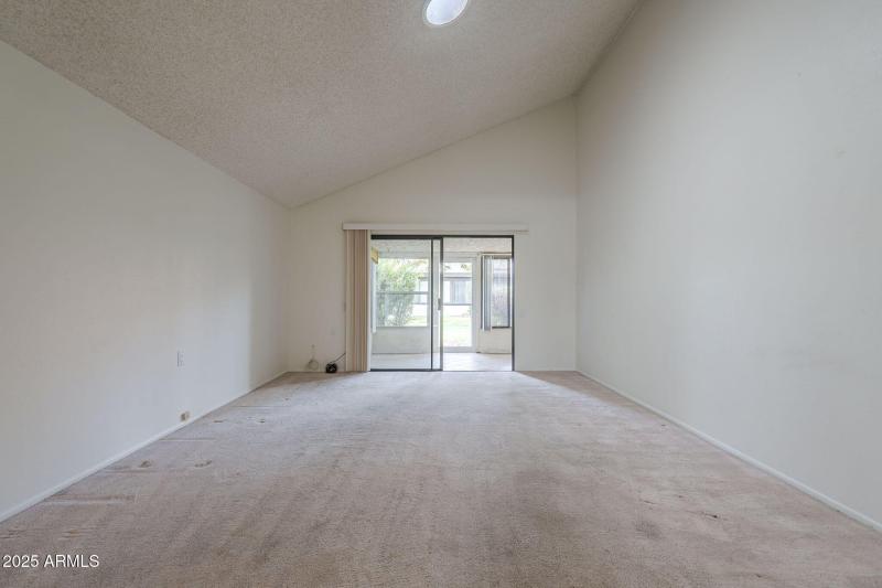 19-web-or-mls- Leisure World-19