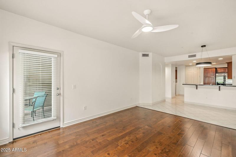 11-web-or-mls-Deer Valley-11