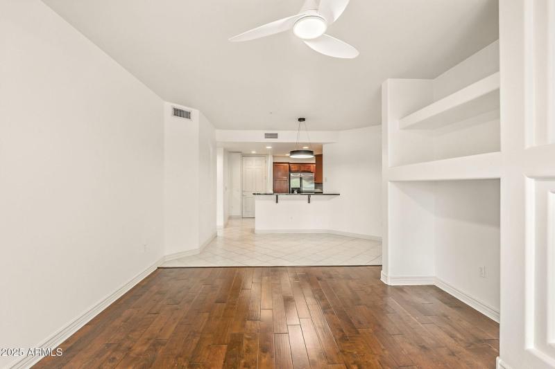 12-web-or-mls-Deer Valley-12