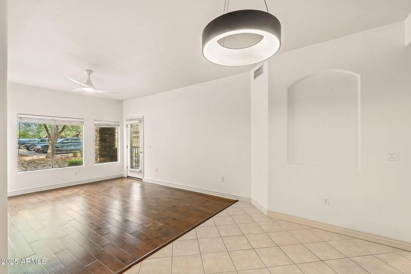 17-web-or-mls-Deer Valley-17