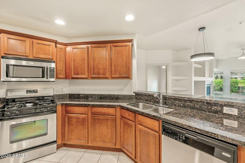 20-web-or-mls-Deer Valley-20