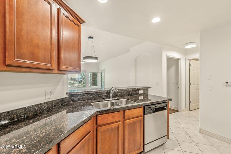 21-web-or-mls-Deer Valley-21