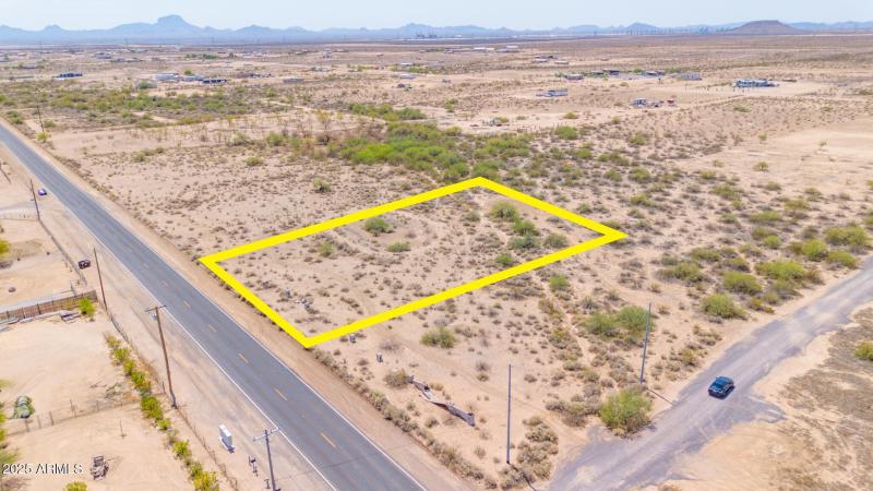 351st and Caldwell Lot-8-Outline