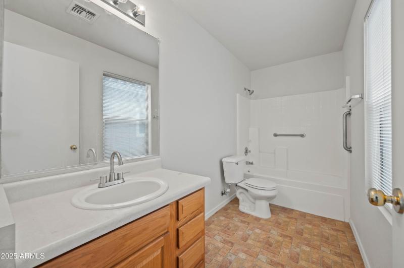 5020 S 25th Ave Phoenix AZ 85041-23