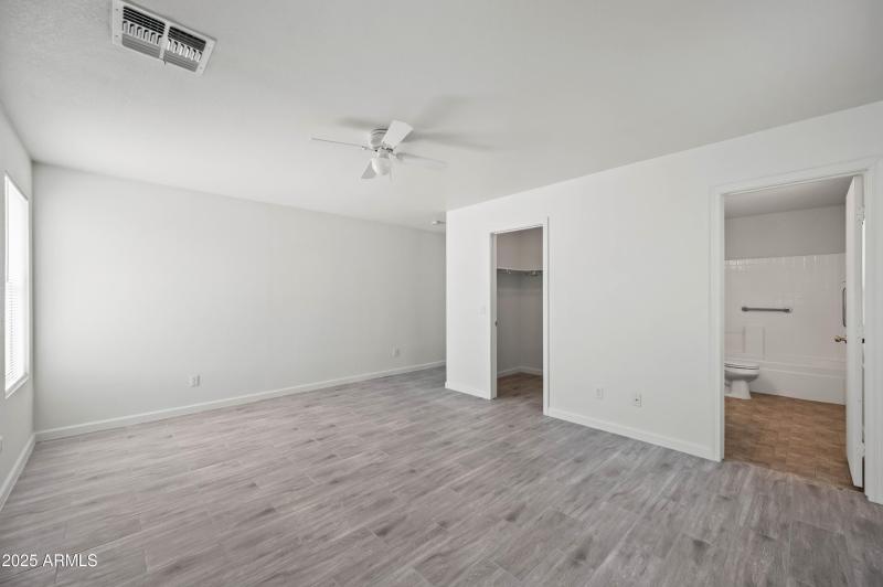 5020 S 25th Ave Phoenix AZ 85041-22