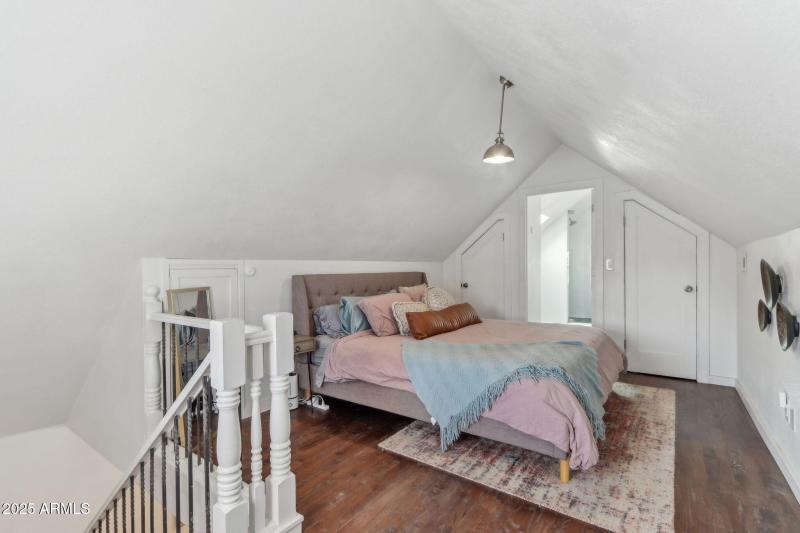 31-web-or-mls-E Weldon Ave-029