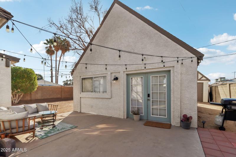 41-web-or-mls-E Weldon Ave-039