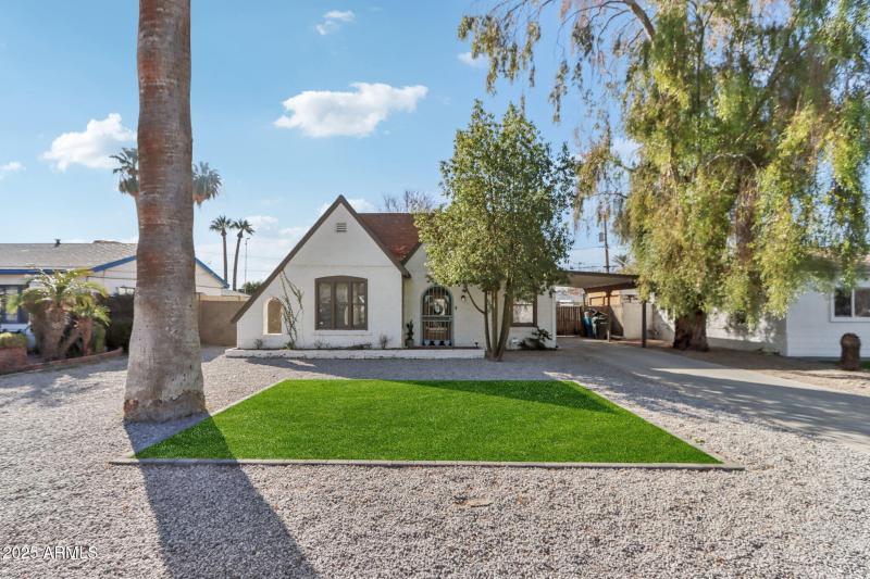 42-web-or-mls-E Weldon Ave-040