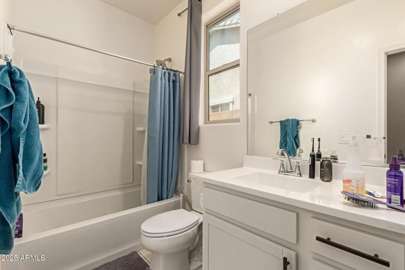 Hall Bath Between Bedroom 1 & 2