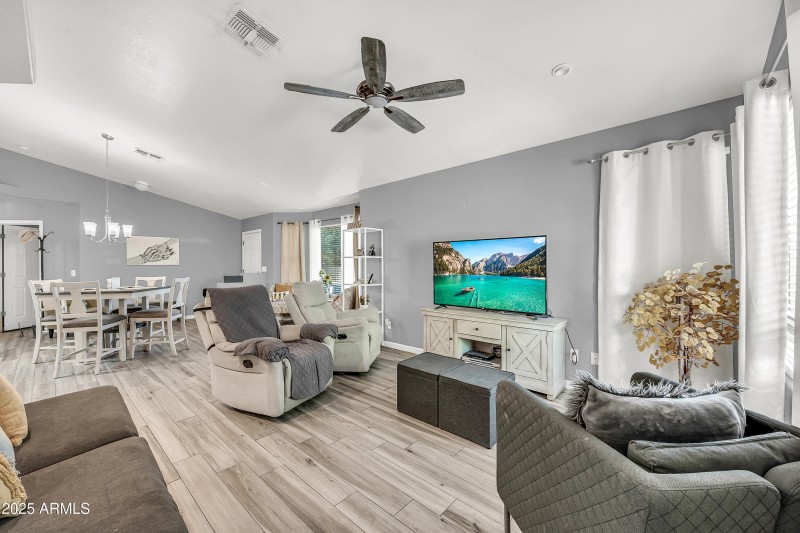 546 W Casa Mirage Ct-7