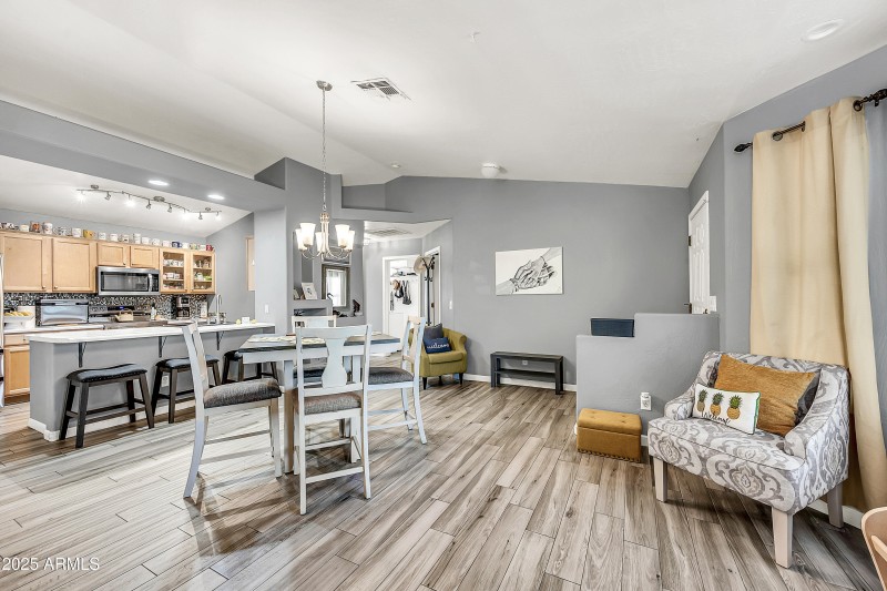 546 W Casa Mirage Ct-12