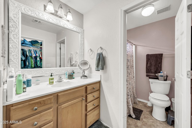 546 W Casa Mirage Ct-18