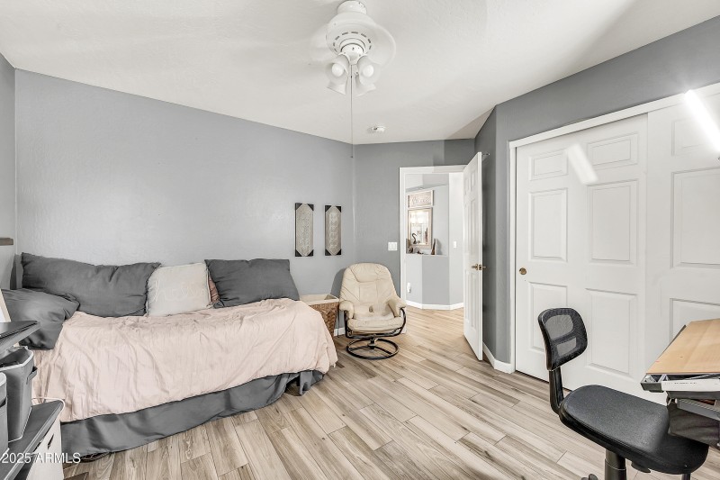 546 W Casa Mirage Ct-25