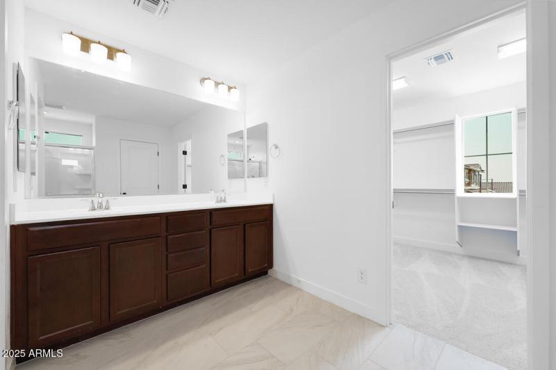 5848 S Hassett - Ready Now