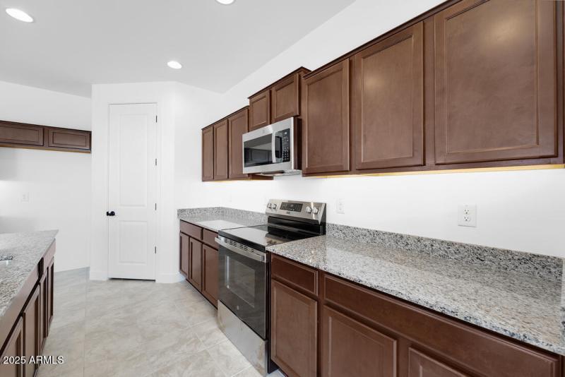 5848 S Hassett - Ready Now