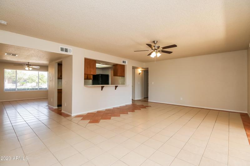 018-photo-living-room-13143697