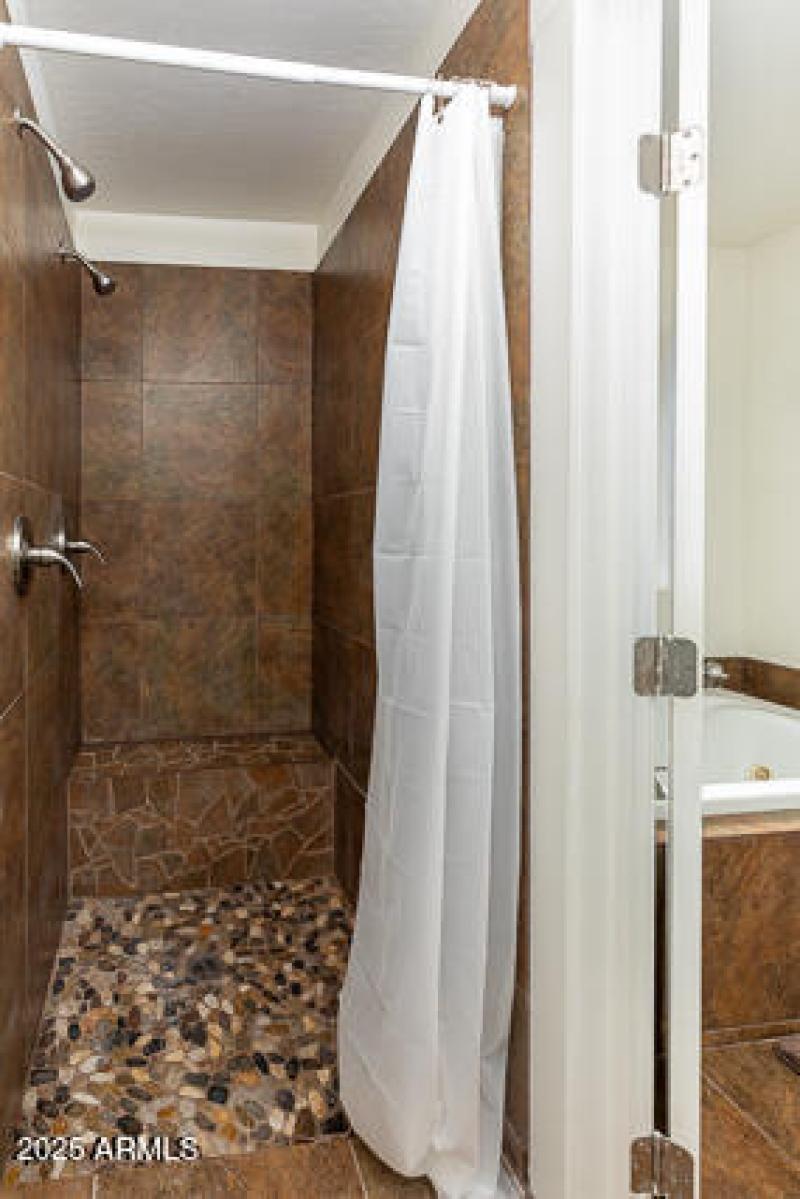 502 1100 West Street W MLS-35